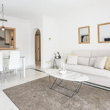 Summerwind Apartment *